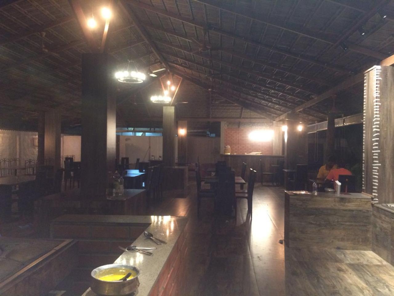 Silver Sands Beach Resort Daman Buitenkant foto